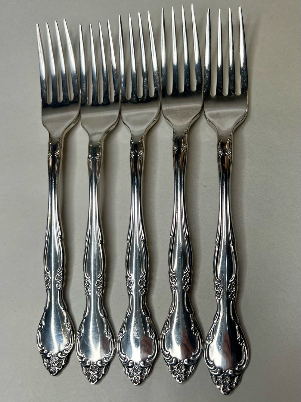 Vintage Oneida Community Silverplate Floral Pattern Dinner Forks Set of 5